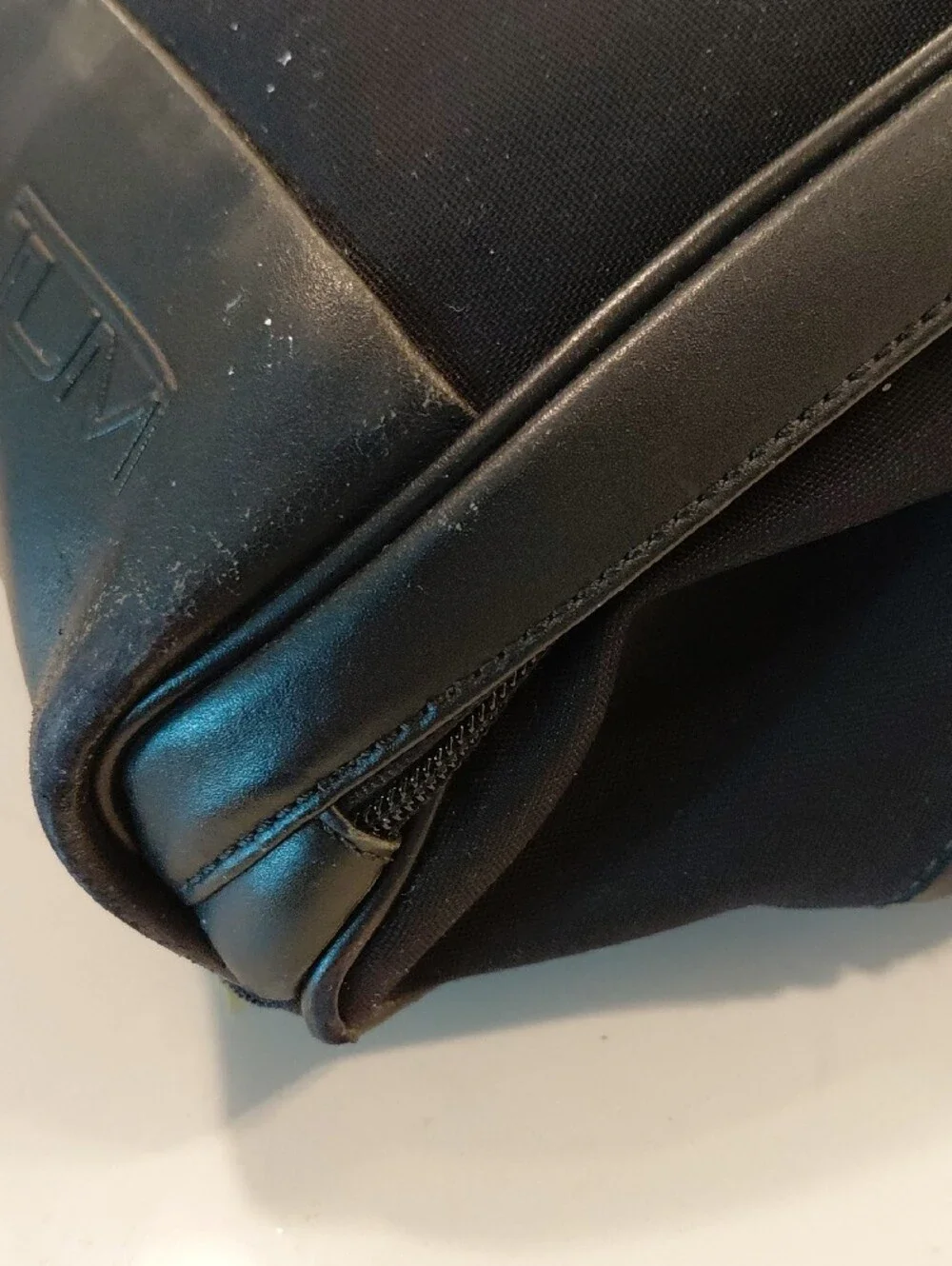Tumi Black Men's Duffel Bag with Shoulder Strap